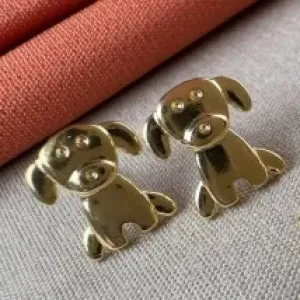 Brinco infantil cachorrinho 