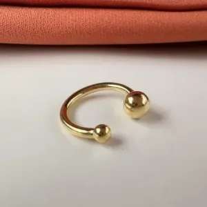 Piercing fake esfera dupla 