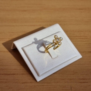 Anel solitário flor