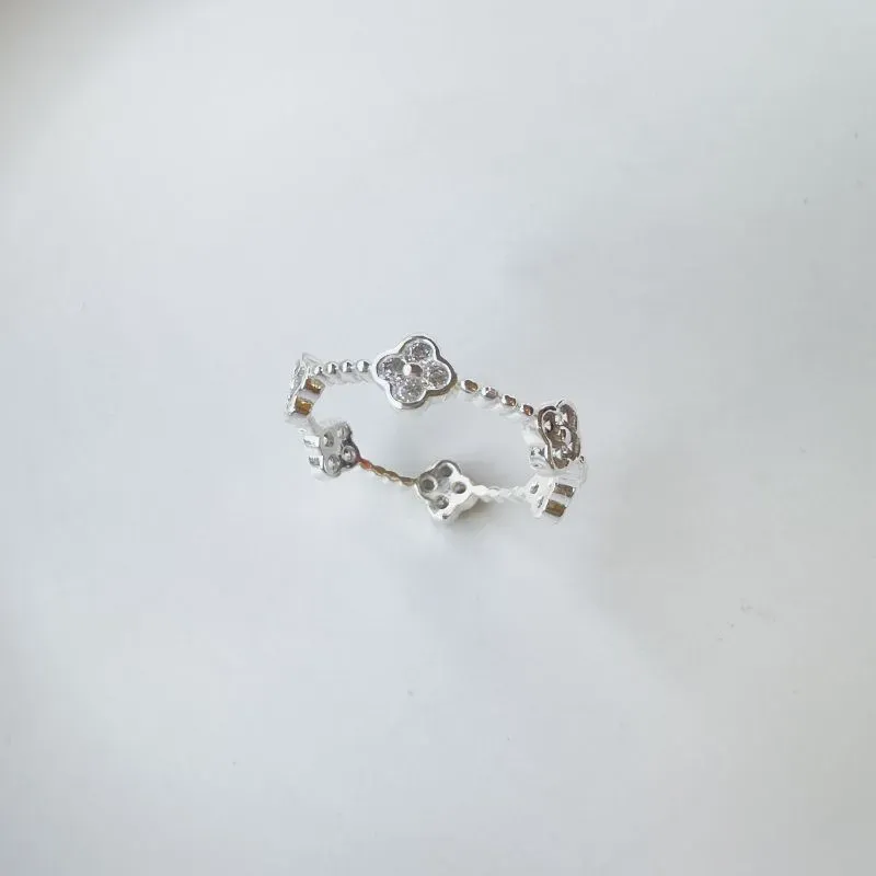 Anel inspiração Van Cleef