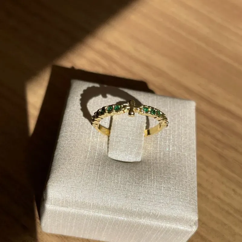 Anel meia aliança zircônia verde