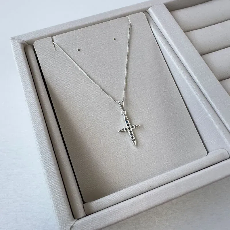 Gargantilha crucifixo