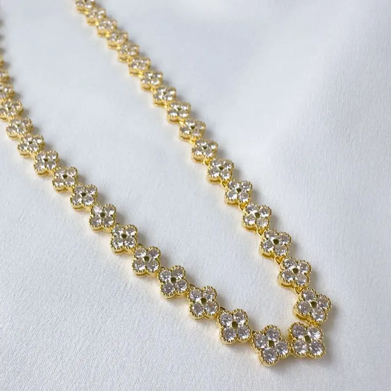 Gargantilha inspiração Van Cleef cristal