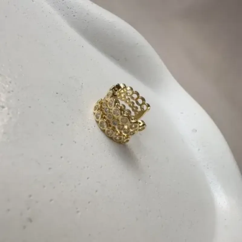 Piercing fake zircônia 