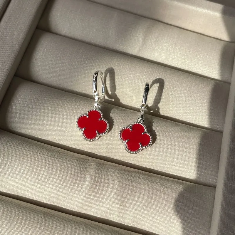 Brinco van Cleef vermelho