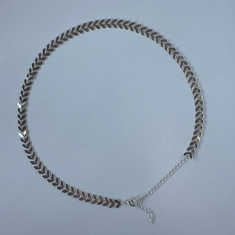 Choker escamas