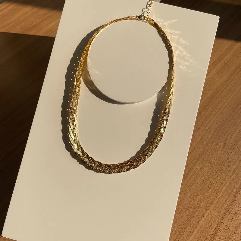 Choker trançada