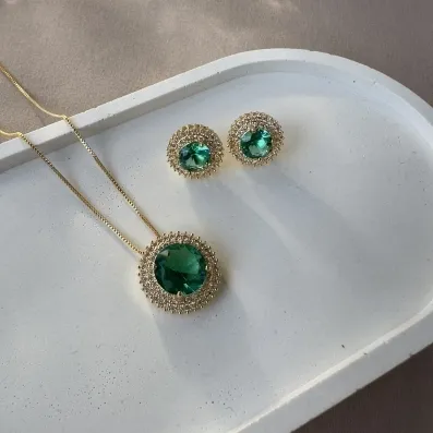 Conjunto esmeralda 