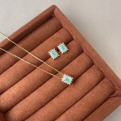 Conjunto verde água 