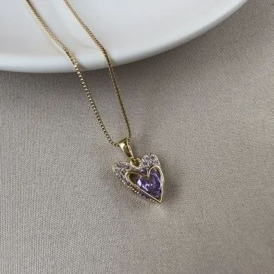 Gargantilha coração duplo roxo 